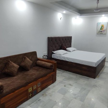 Shanti Residency Yeni Delhi Dış mekan fotoğraf