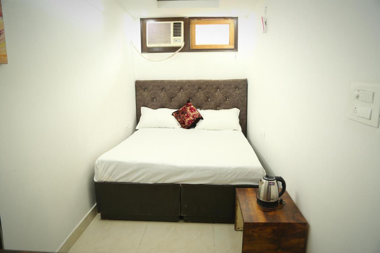 Shanti Residency Yeni Delhi Dış mekan fotoğraf