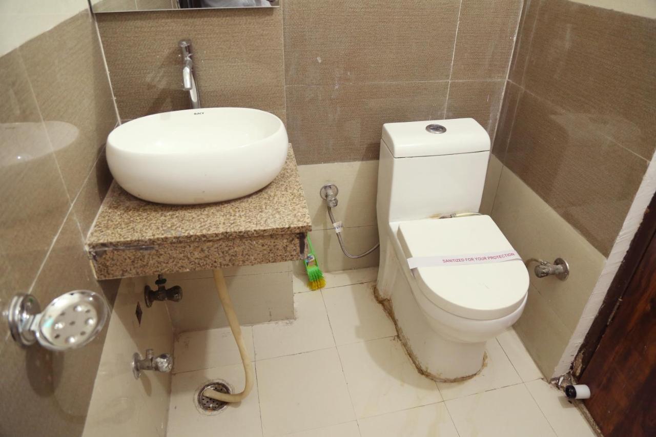 Shanti Residency Yeni Delhi Dış mekan fotoğraf