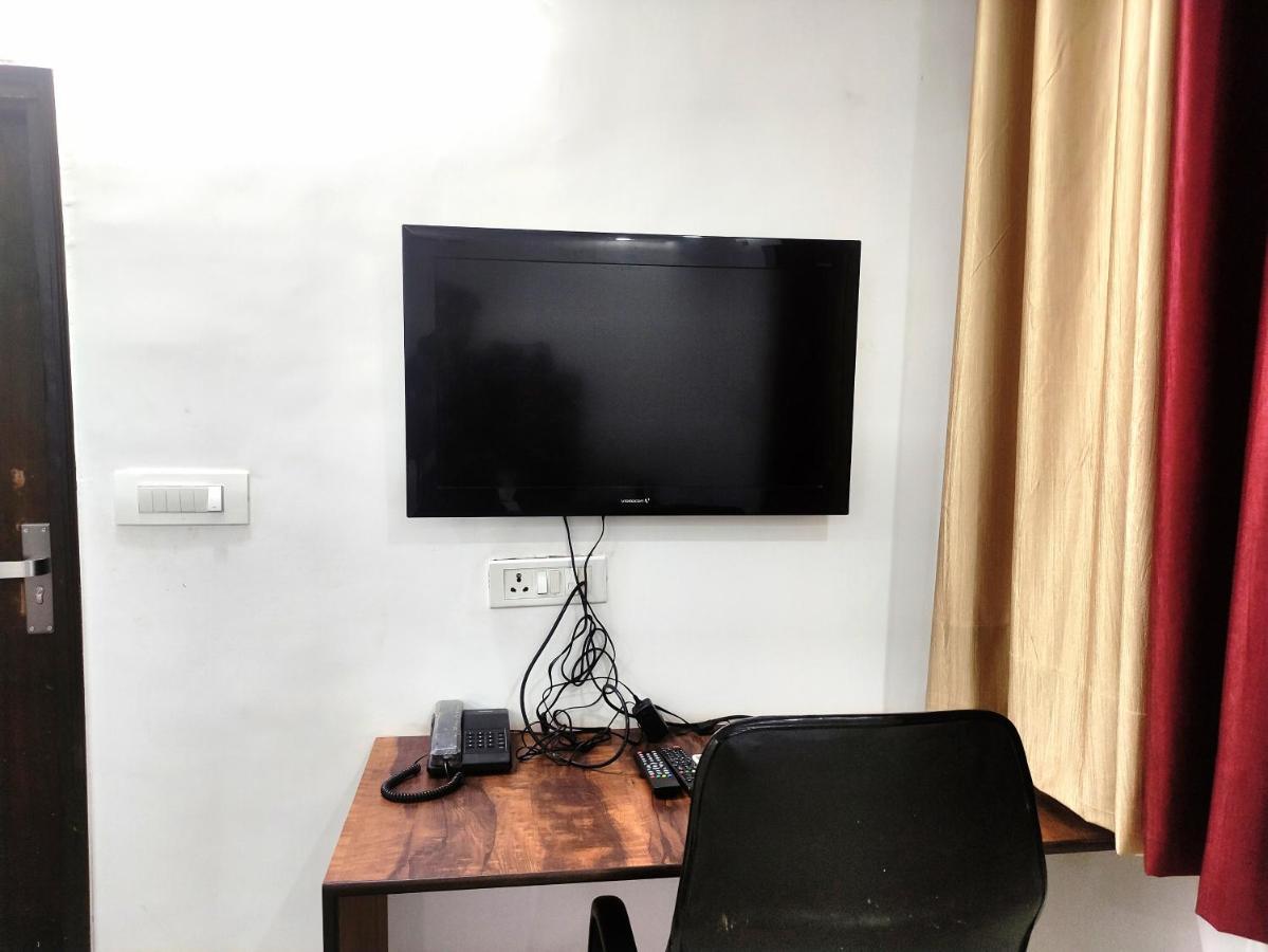 Shanti Residency Yeni Delhi Dış mekan fotoğraf