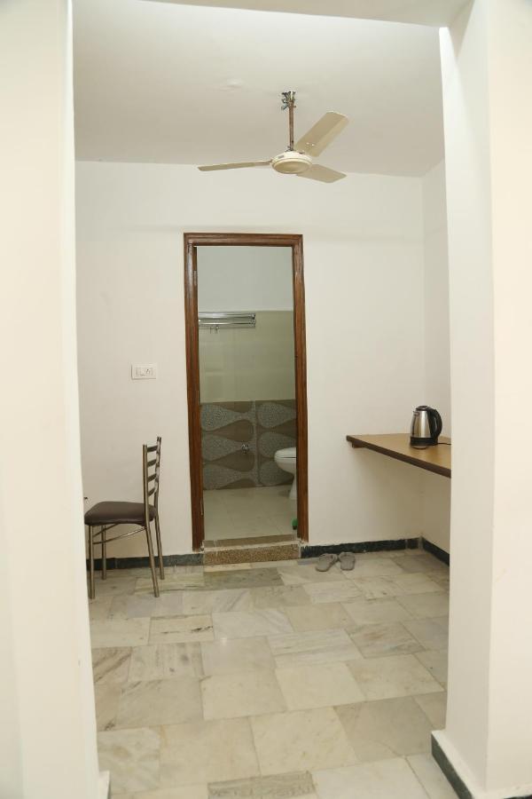 Shanti Residency Yeni Delhi Dış mekan fotoğraf