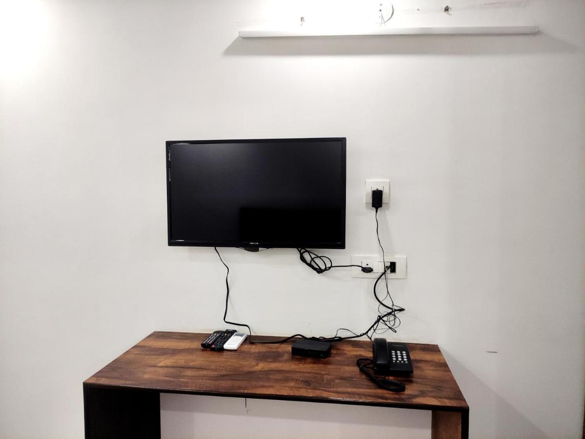 Shanti Residency Yeni Delhi Dış mekan fotoğraf