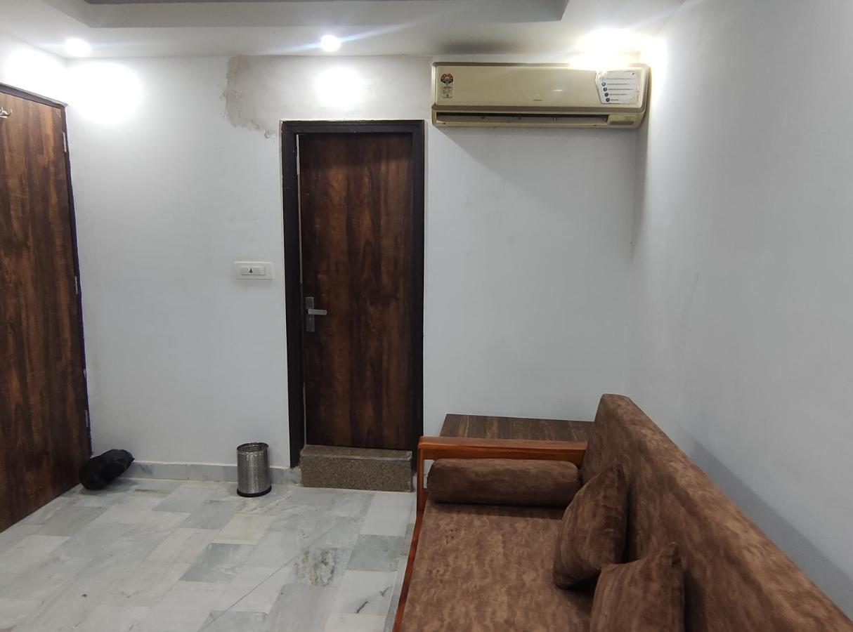Shanti Residency Yeni Delhi Dış mekan fotoğraf